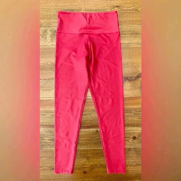 Onzie | Vivid Red | High Waist Yoga Leggings | M/L - Picture 1 of 3